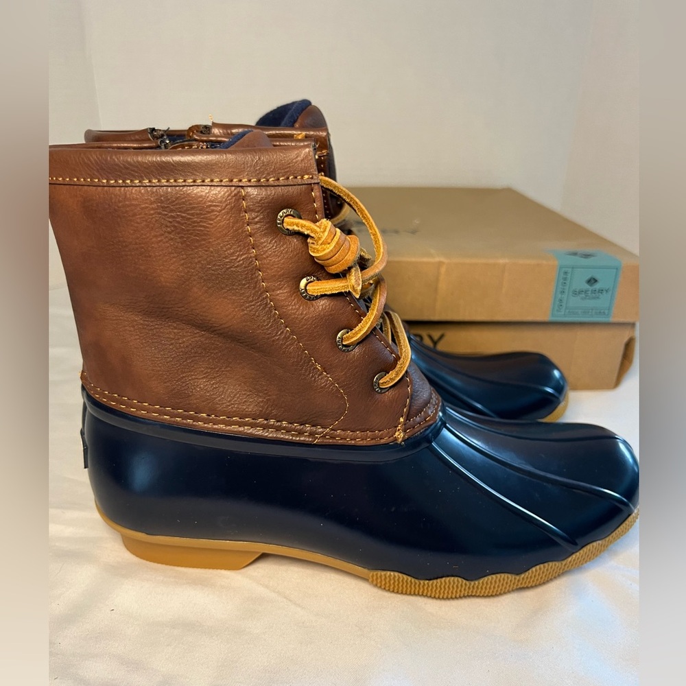 Saltwater Sperry navy boots